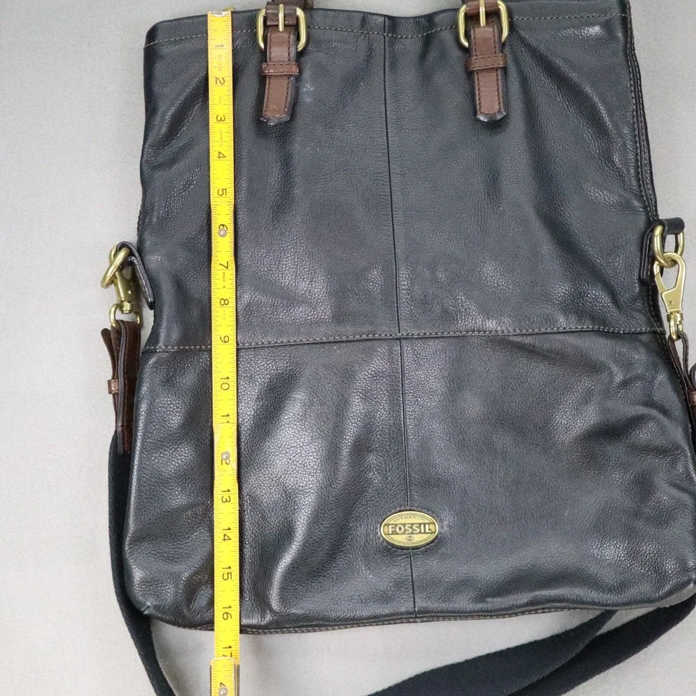 Fossil Explorer Large Crossbody Shoulder Bag Carryall Tote Black Fold-Over Purse